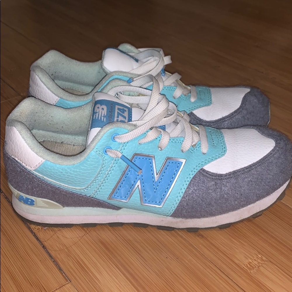 New Balance 574 - Picture 2 of 2